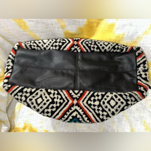 Cleobella Weekender Bag- Excellent Quality, Genuine Leather, Tribal Print - Picture 9 of 16